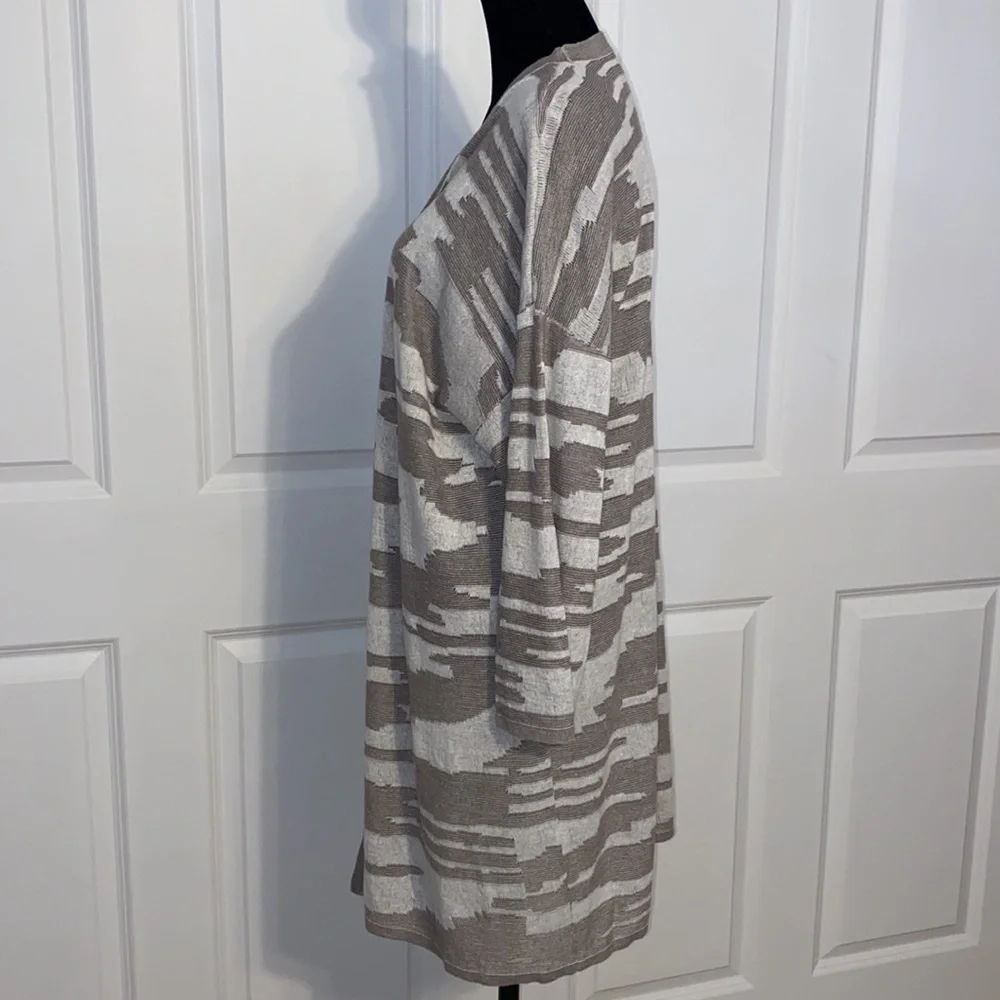 Beautiful Chico’s Easywear Cardigan 16/18 (Chico’s size 3) - Picture 3 of 7